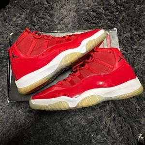 Jordan 11 - Size 12